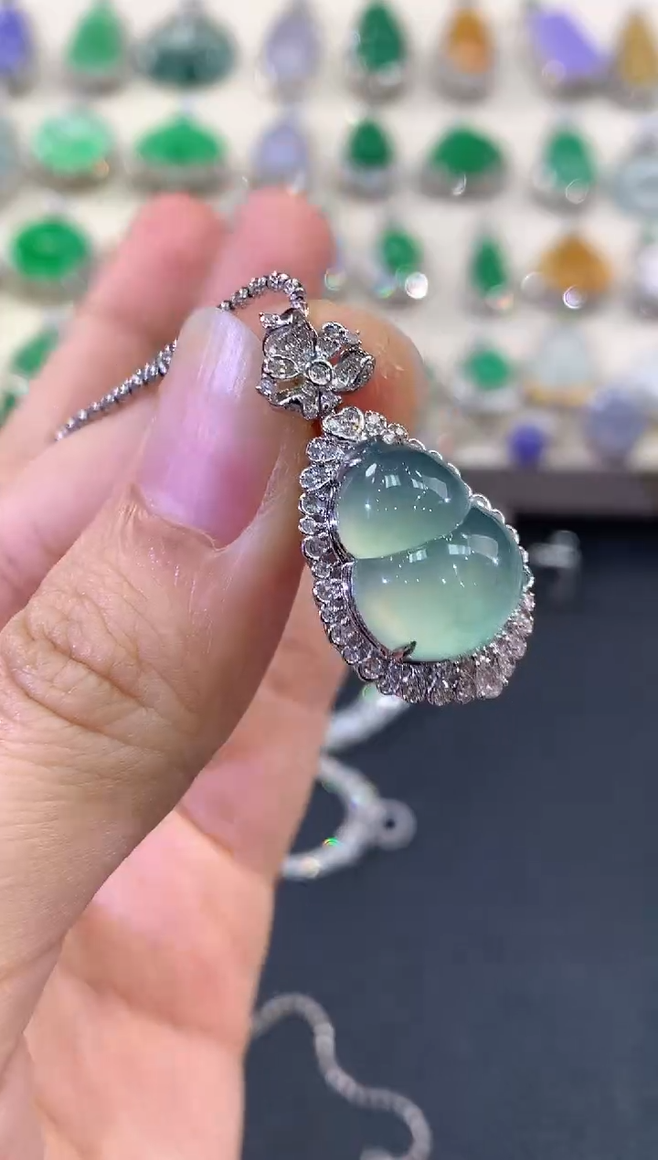 【闪购商品】翡翠吊坠(不含链)18K金镶嵌C90  