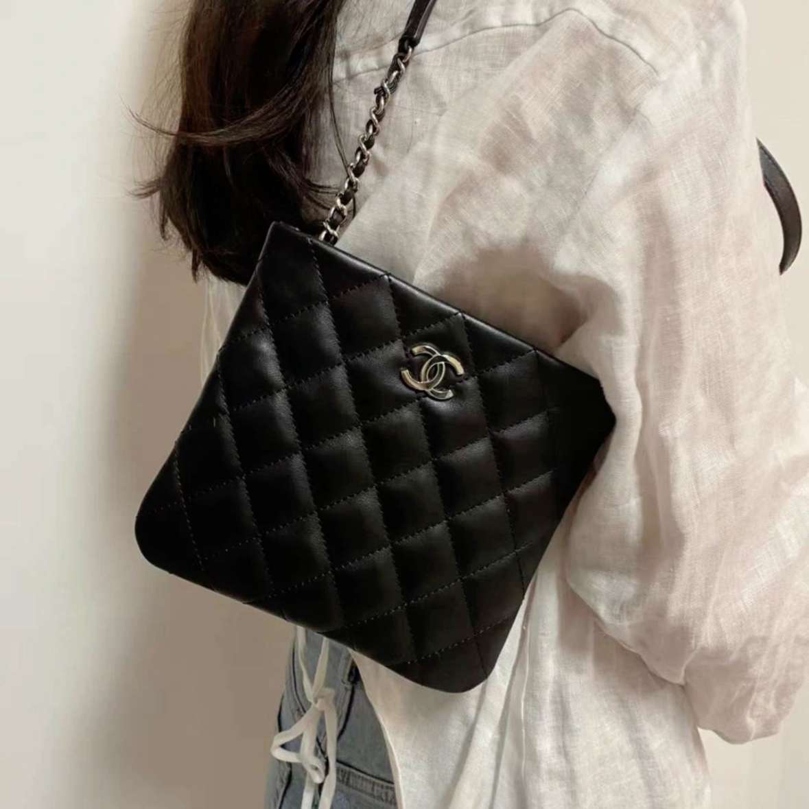 99新 Chanel/香奈儿 小花Jerry 黑色 32开 银扣 小方包 单肩包