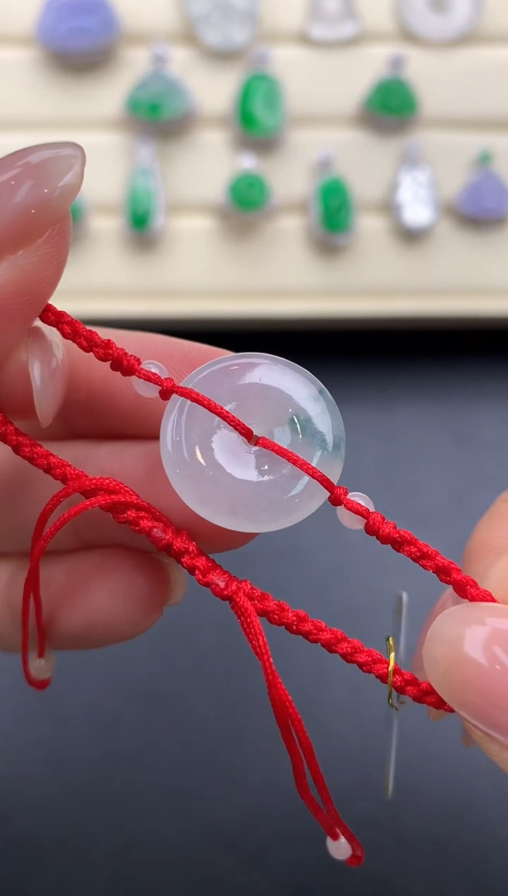 【闪购商品】翡翠颈饰未镶嵌Q439      