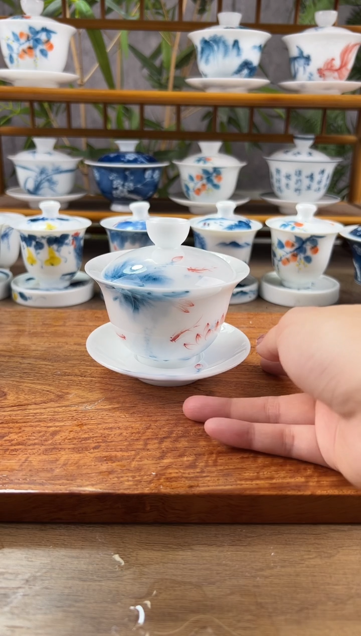 【闪购商品】微瑕高冰蓝莲鲤鱼150ml三才盖碗