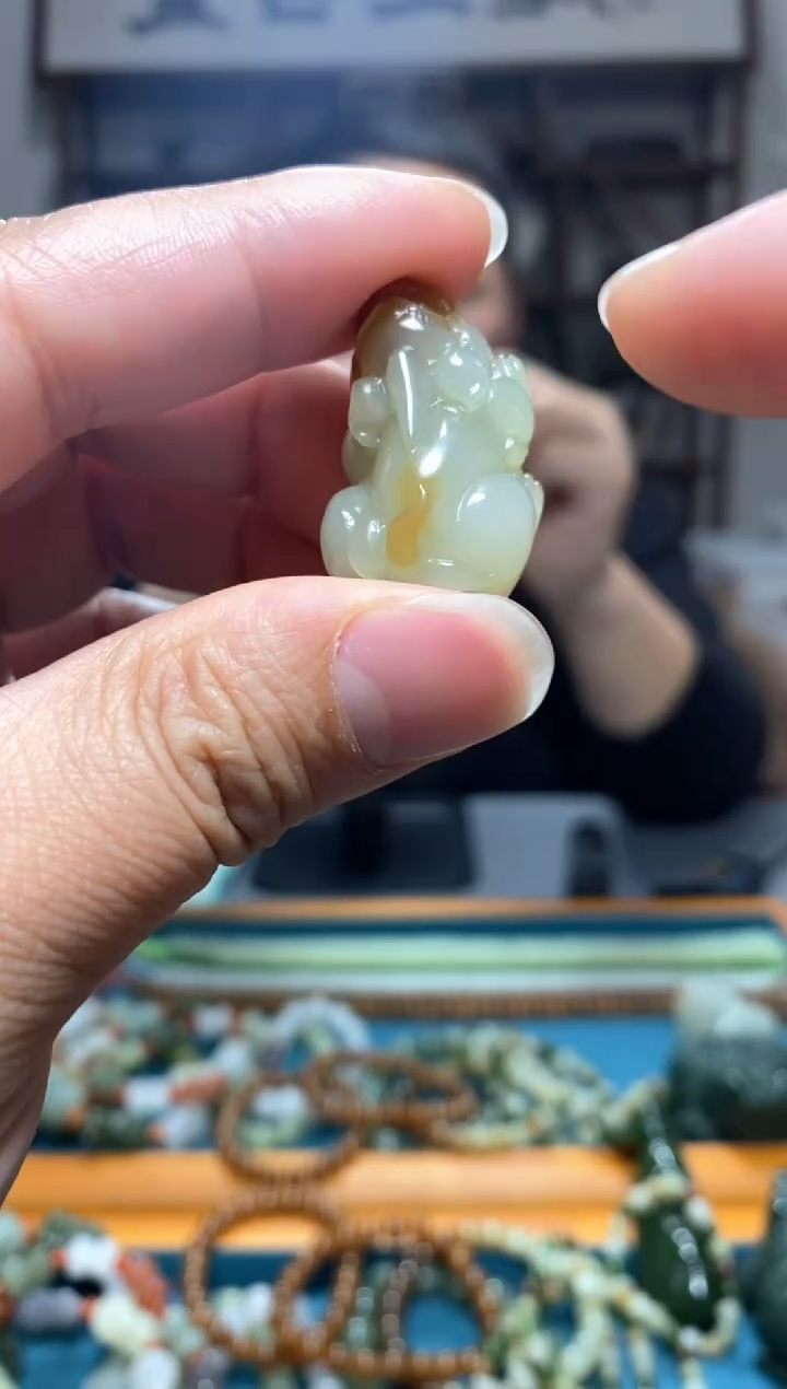 【闪购商品】和田玉未镶嵌挂件95