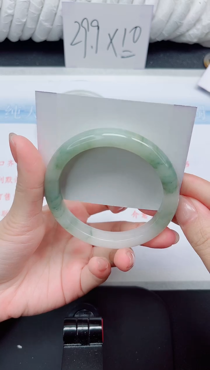 【闪购商品】石英质玉手镯未镶嵌42#60.4