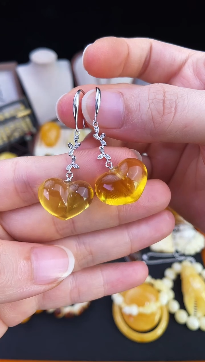 琥珀未镶嵌珠宝奇石柒月