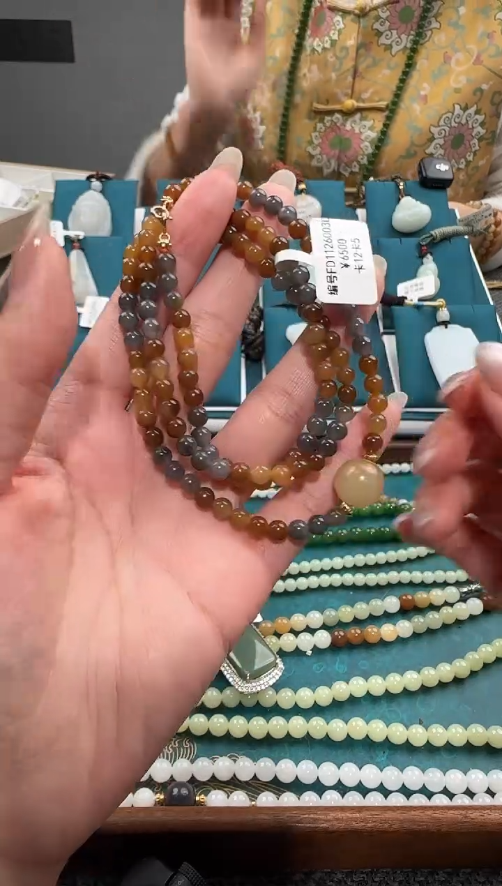 颈饰未镶嵌和田玉FD