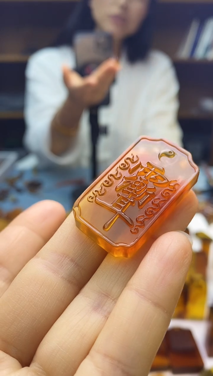 琥珀颈饰未镶嵌SN85-7（紫薇讳）