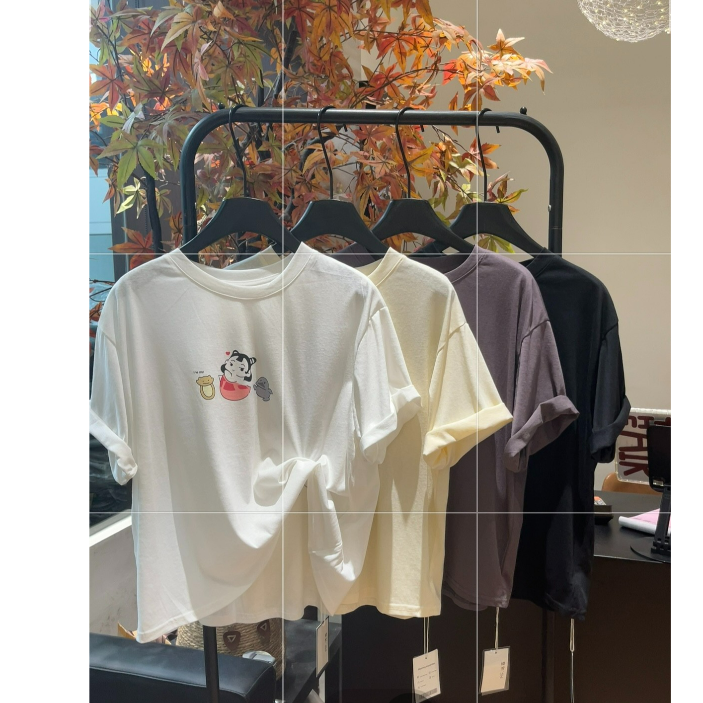 玲玲服饰【01095#】韩系小石矶字母短袖T