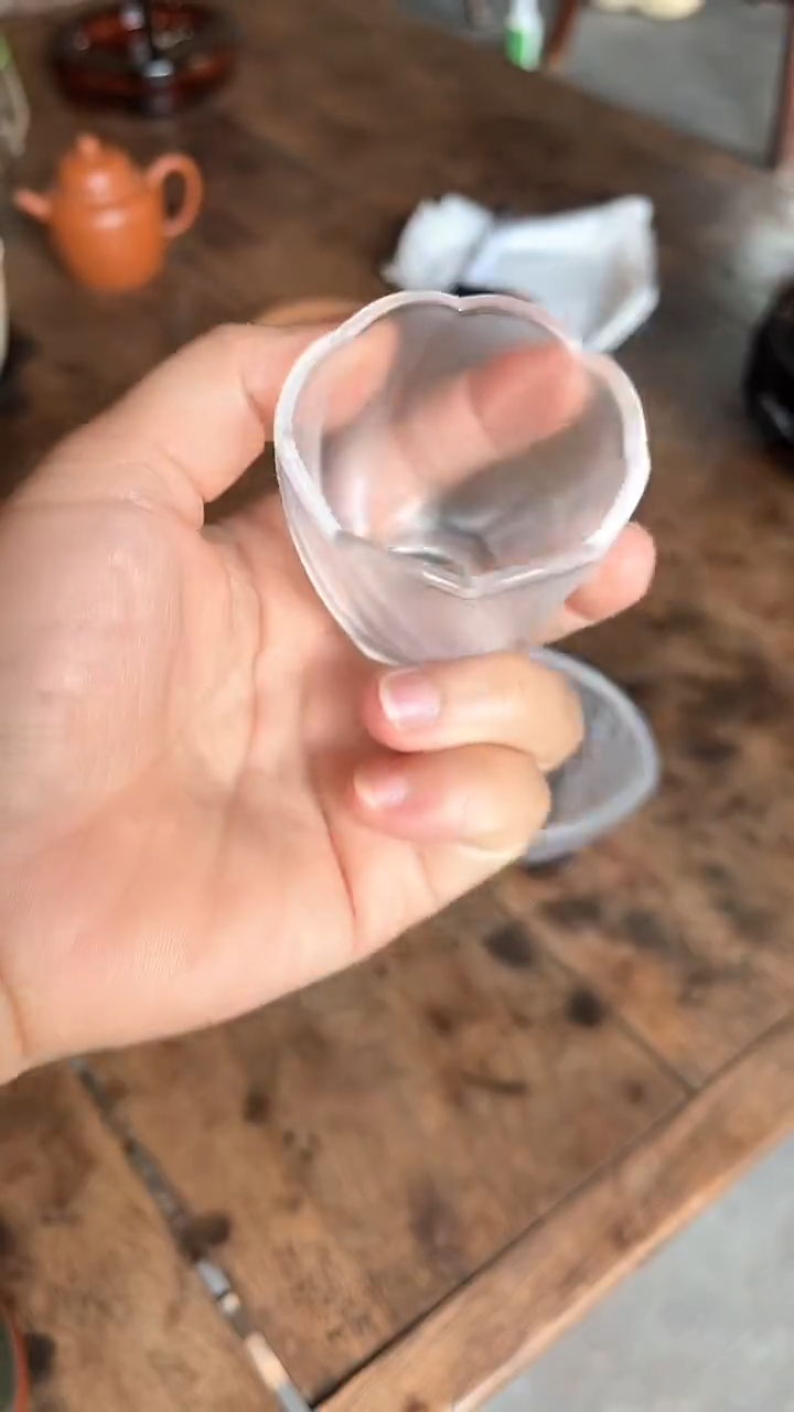 16.琉璃杯                   
