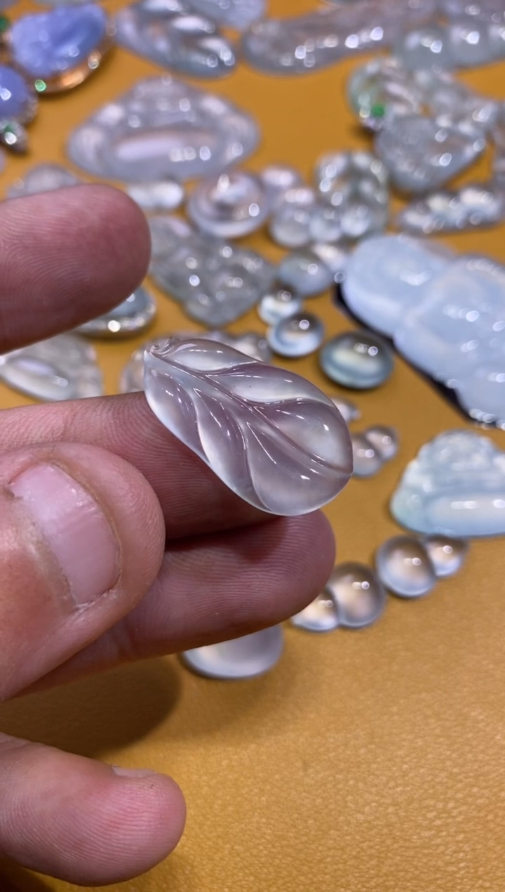 吊坠(不含链)未镶嵌翡翠不**夜叶子