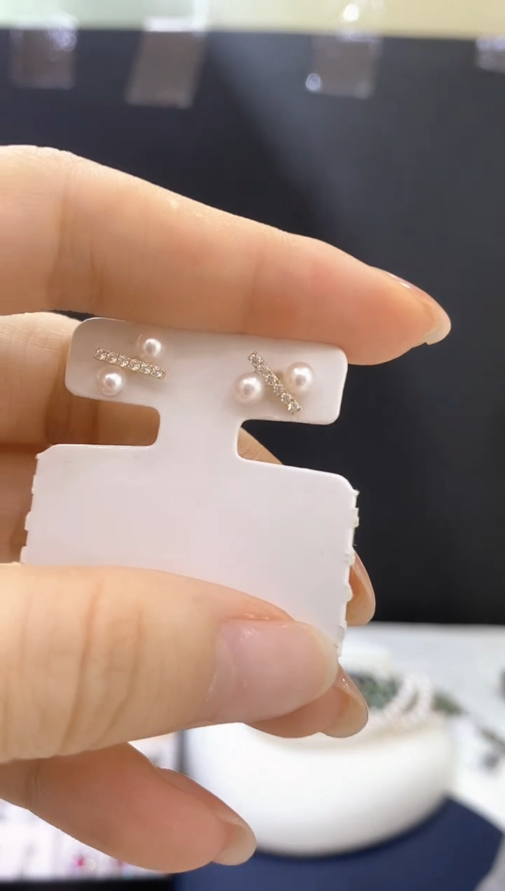 18K金镶嵌海水珍珠耳饰Akoya平衡木耳饰