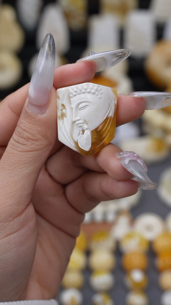 【闪购商品】琥珀裸石未镶嵌85236987