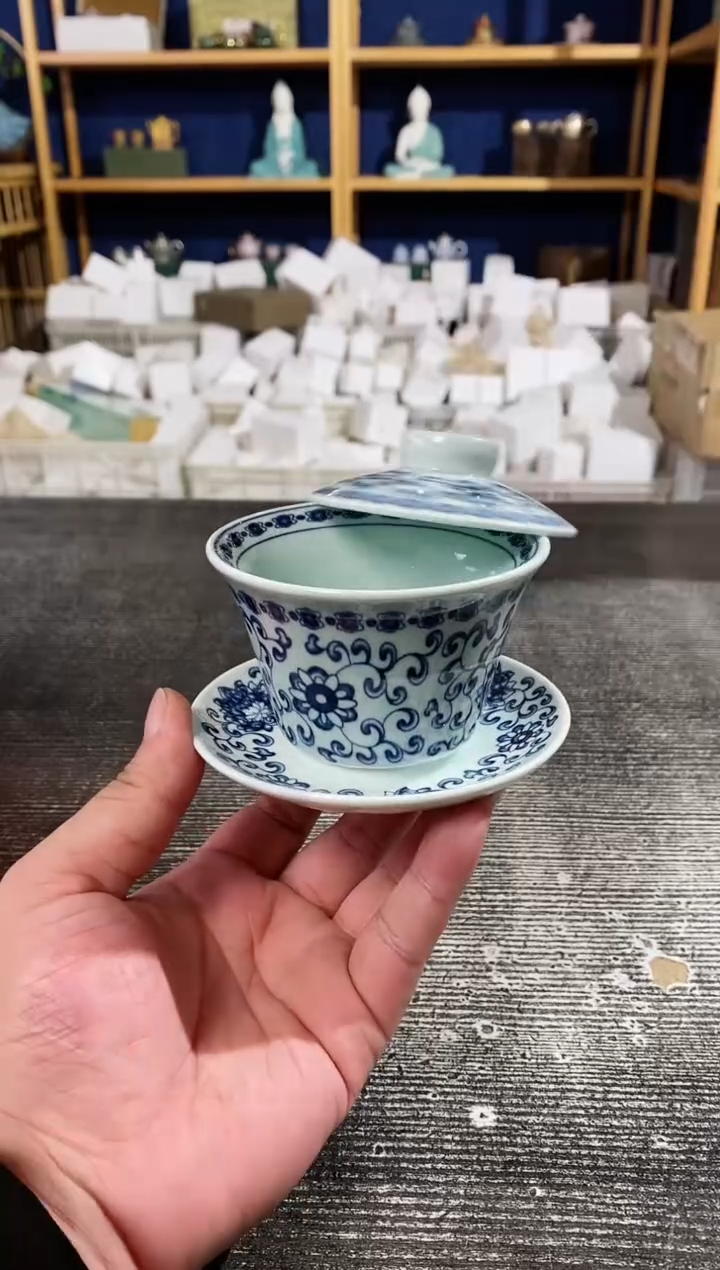 【闪购商品】其他卓玉堂青花缠枝莲悬停三才盖碗