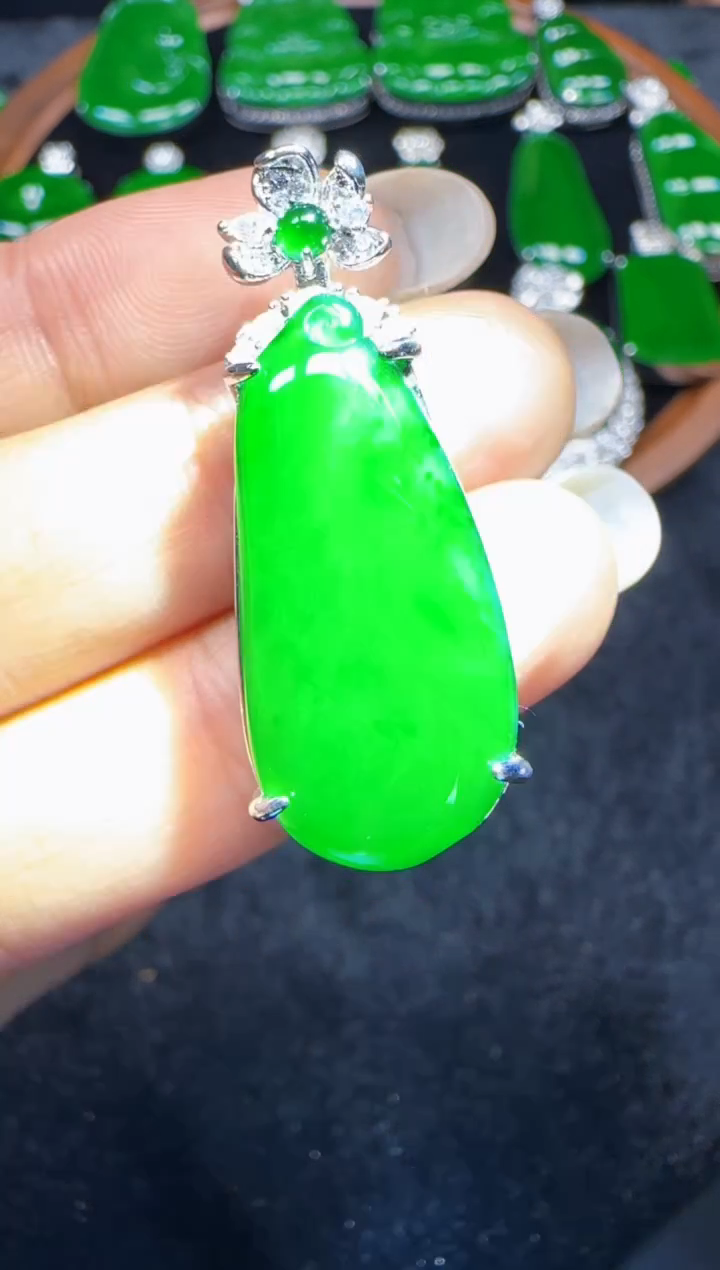 未镶嵌定制翡翠翡翠吊坠39