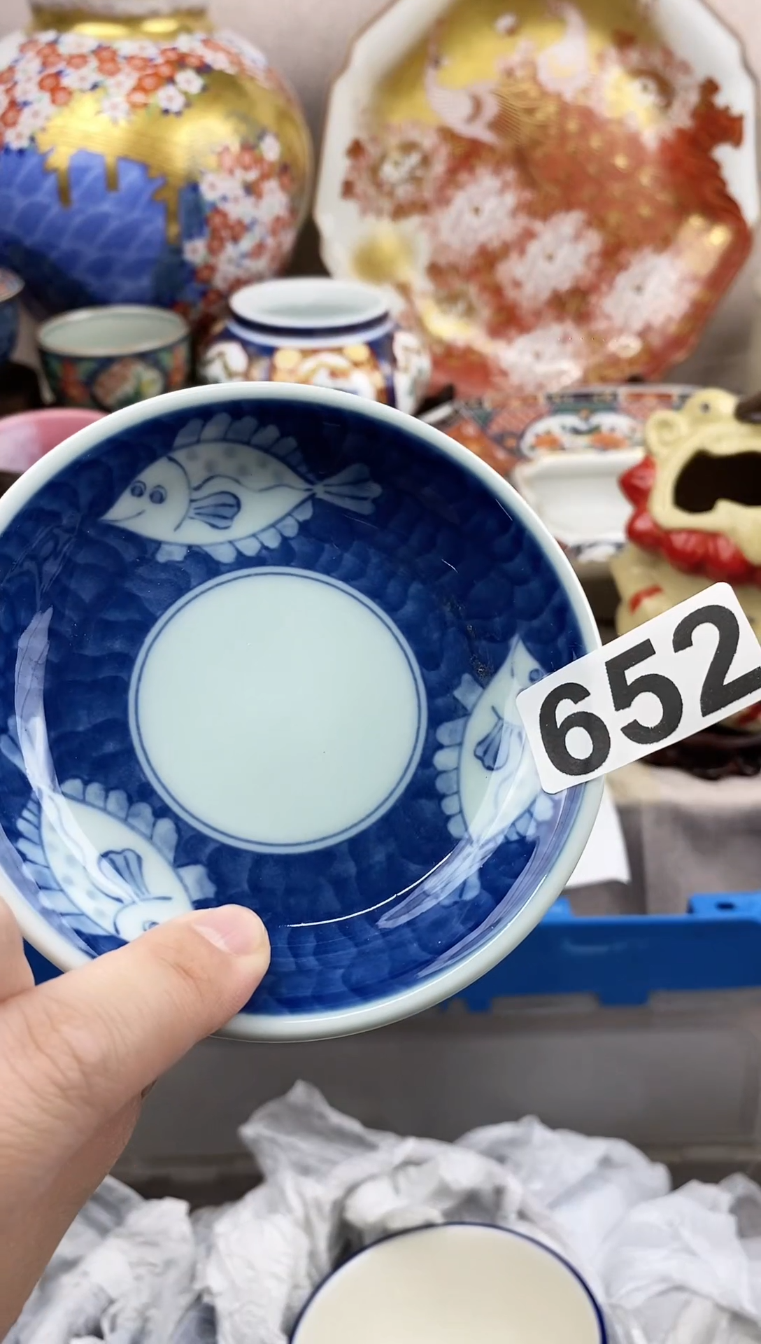 摆件漂亮的日瓷器，默认微瑕，介意慎拍