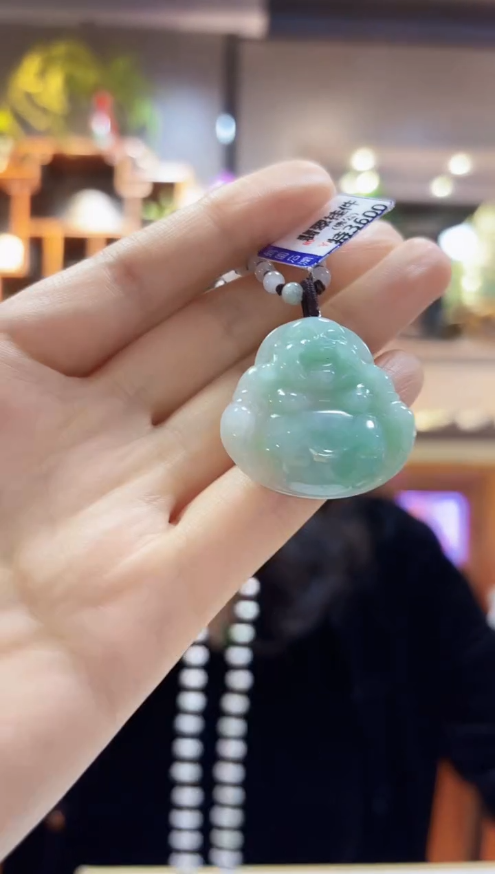 【闪购商品】翡翠颈饰未镶嵌佛公