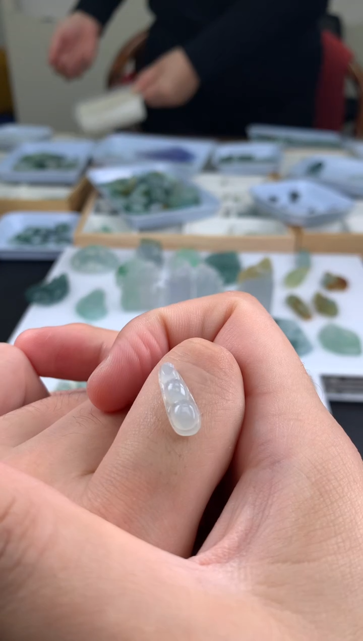 【闪购商品】定制翡翠未镶嵌翡翠
