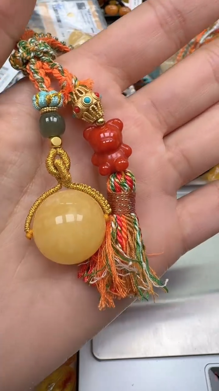 裸石琥珀未镶嵌如图