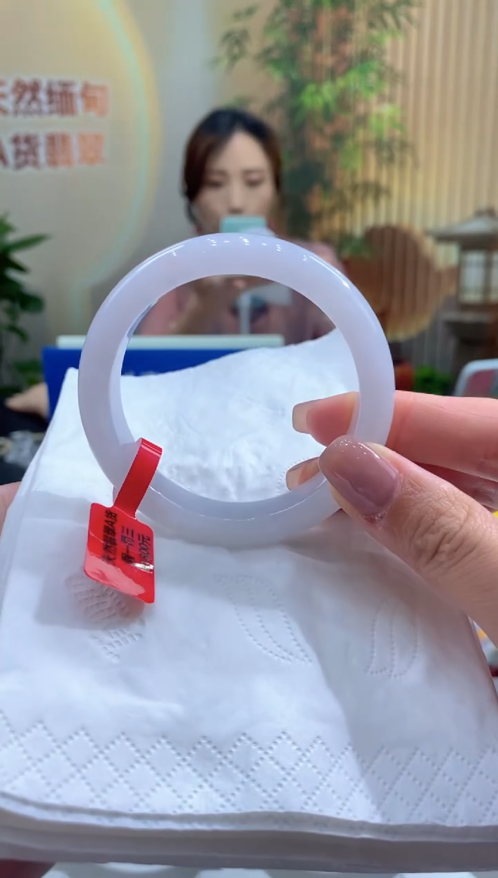 翡翠手镯未镶嵌000037610