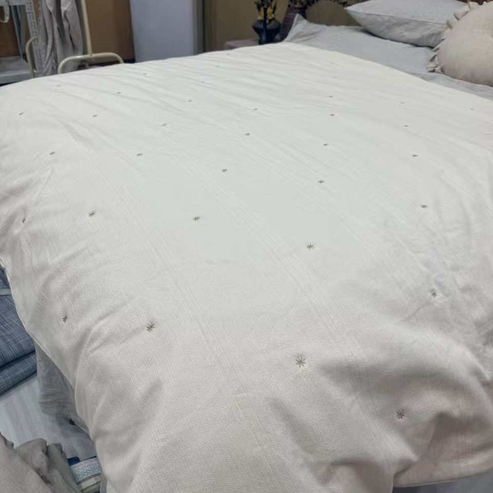 【柒玥专属】汉麻满绣咖色子米被150*200