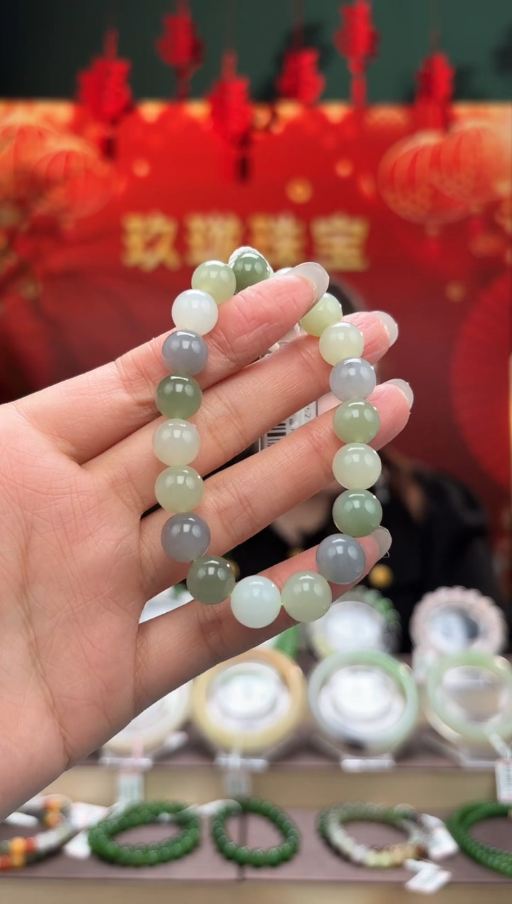 【闪购商品】和田玉手串未镶嵌卡10多宝手串