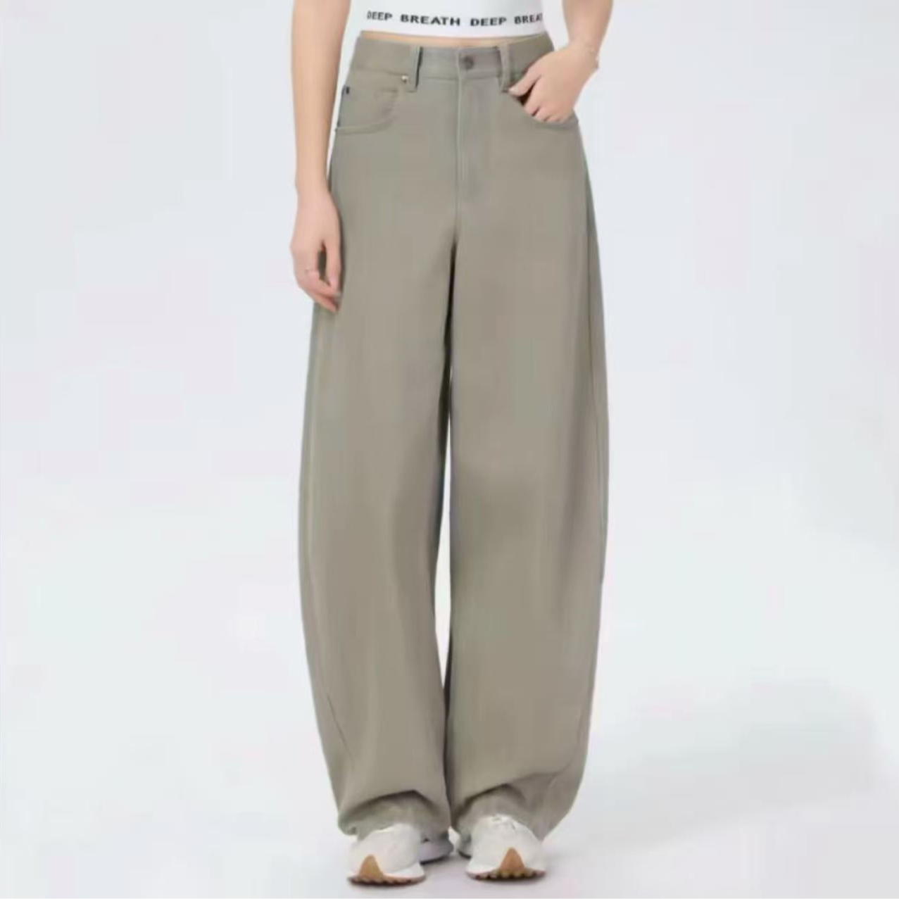 AMASS/阿玛施垂感水洗弯刀牛仔裤510084