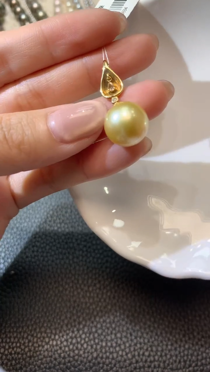 【闪购商品】海水珍珠吊坠（不含链）18K金镶嵌D53