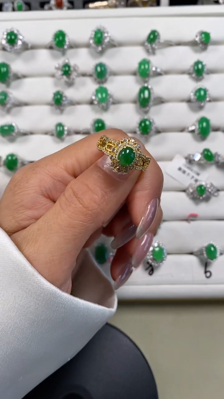 【闪购商品】翡翠戒指银S925镶嵌9582