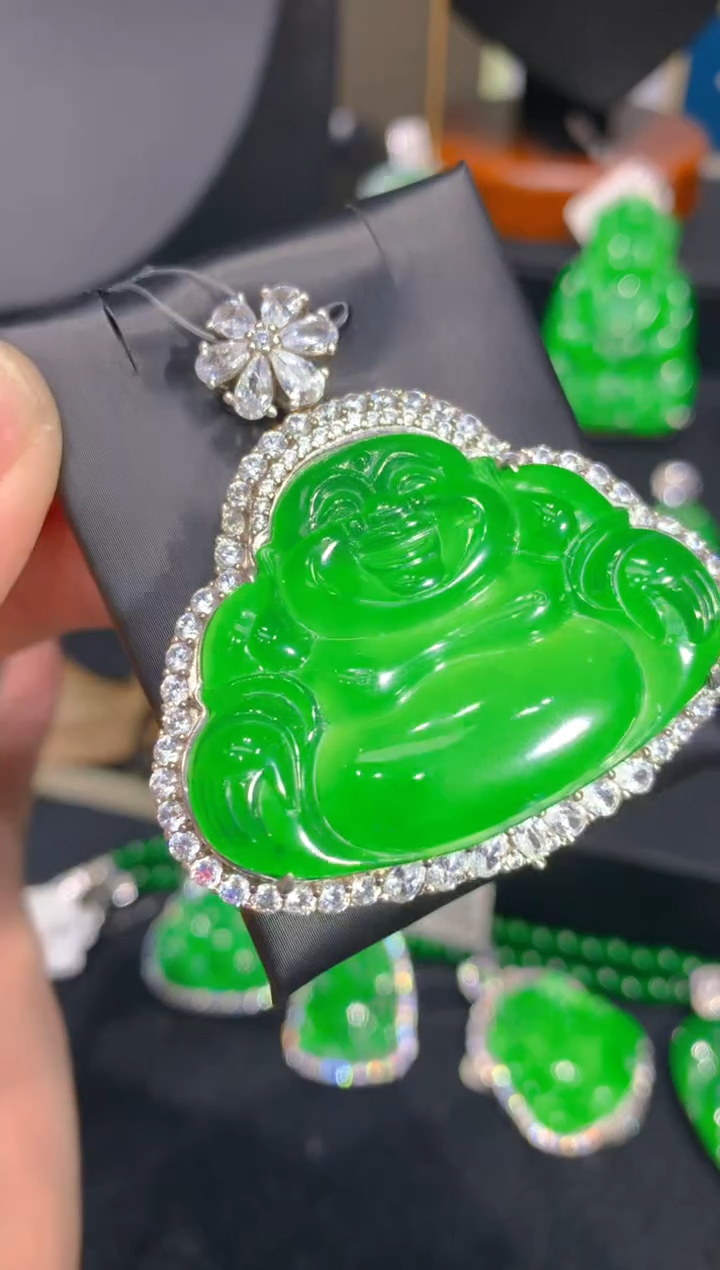 【闪购商品】翡翠颈饰银S925镶嵌34一季