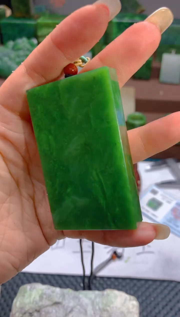 【闪购商品】和田玉（碧玉）未镶嵌颈饰1