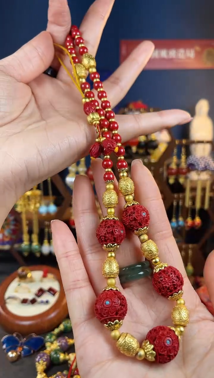 【闪购商品】红红满雕工设计师款项链