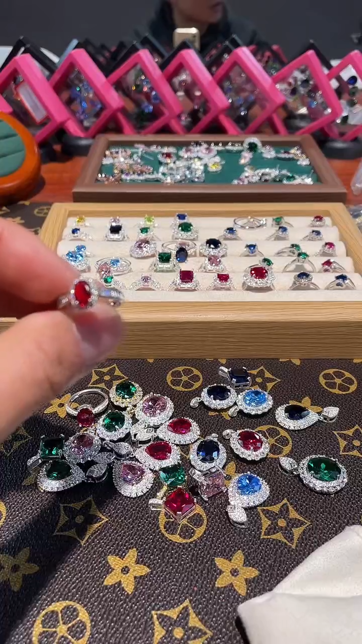 纯铜合成碳硅石戒指红