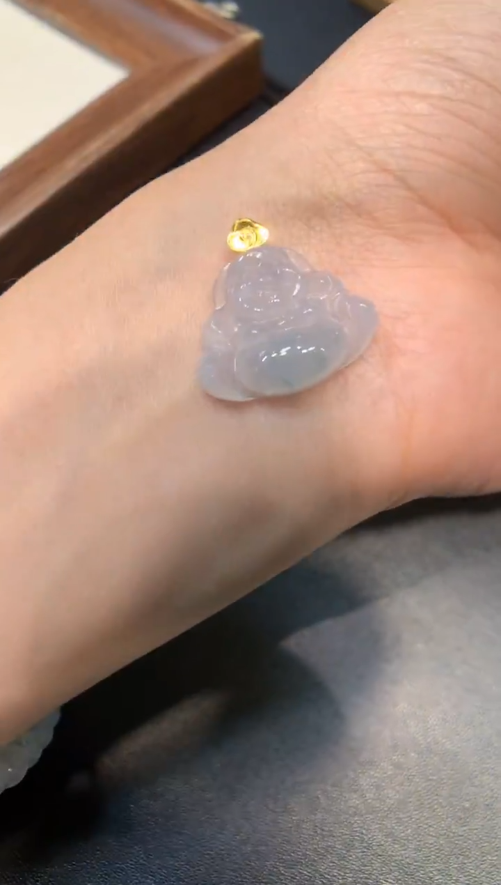 颈饰18K金镶嵌翡翠佛公