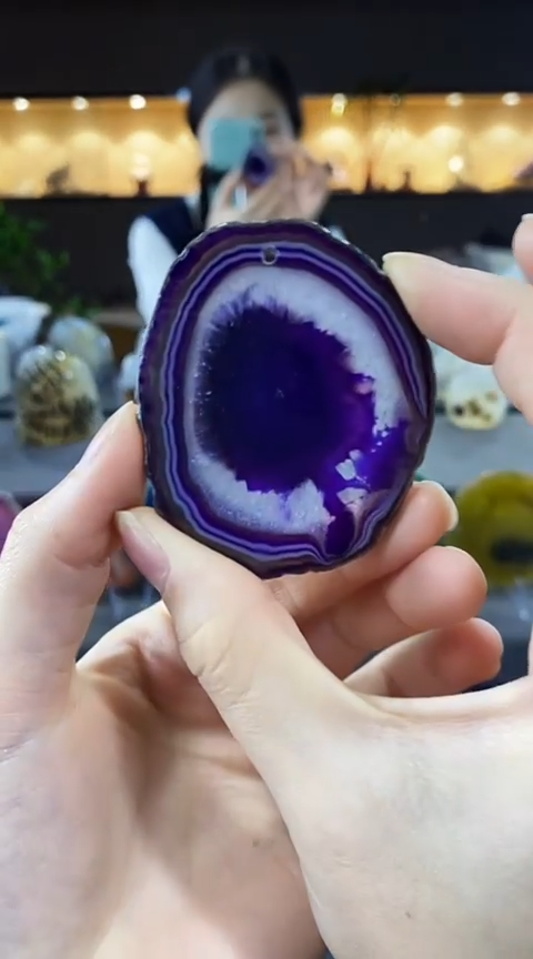 未镶嵌颈饰玛瑙/玉髓独**旅玛瑙