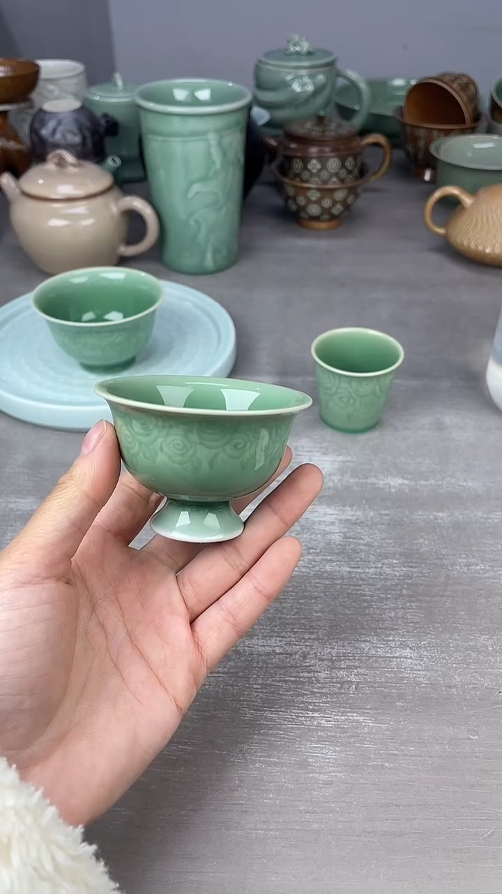 青瓷仓储清仓福利微微暇