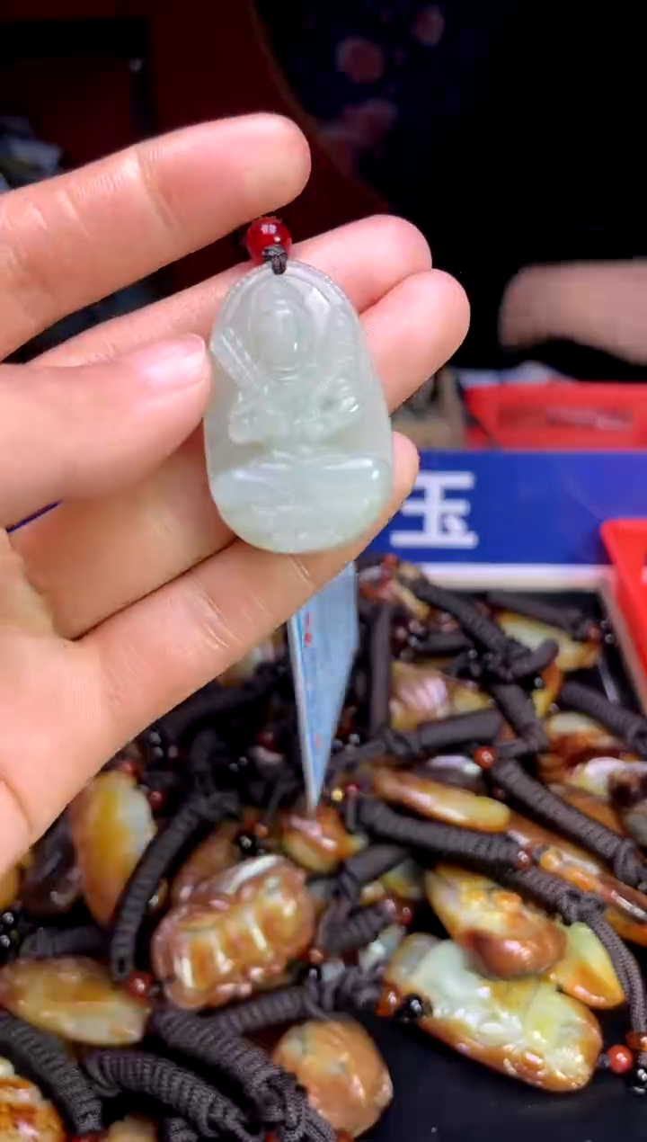 【闪购商品】和田玉未镶嵌颈饰1