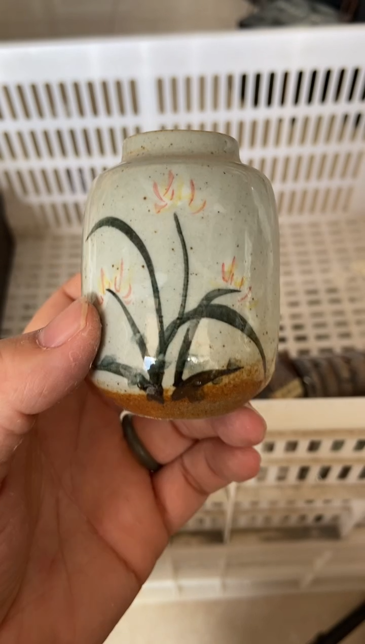 杯无运费险有瑕疵的摄影的产品有使用过的痕迹有点脏介意勿拍