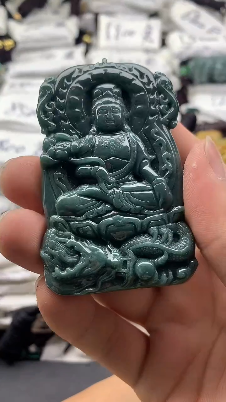 【闪购商品】翡翠颈饰未镶嵌5555555555