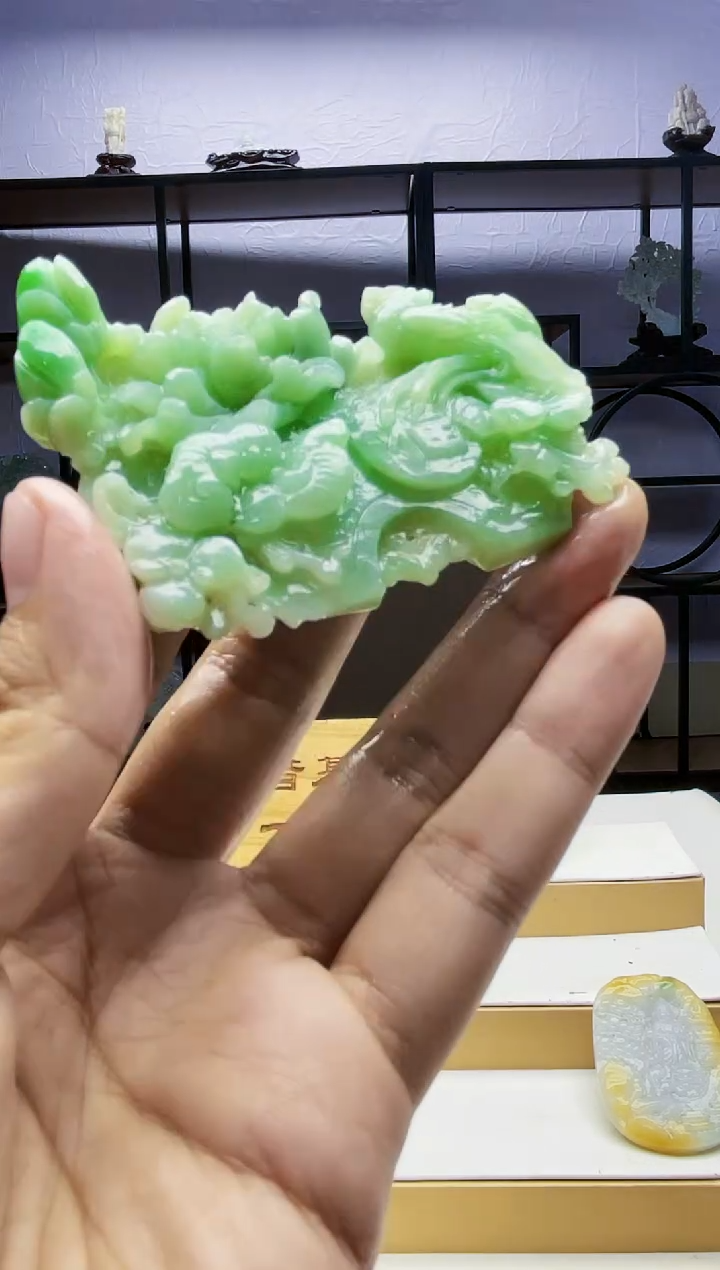 【闪购商品】定制翡翠未镶嵌毛货01260389