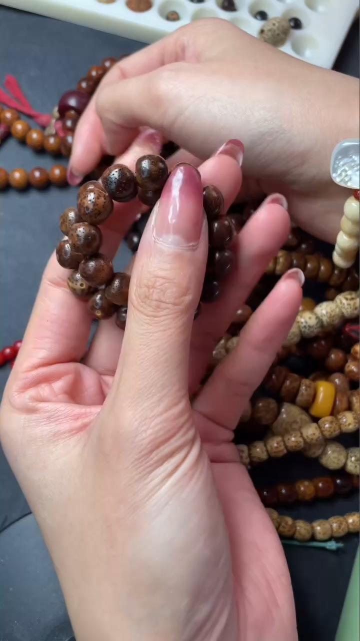 【闪购商品】星月菩提手串珀金桶珠9*8手串