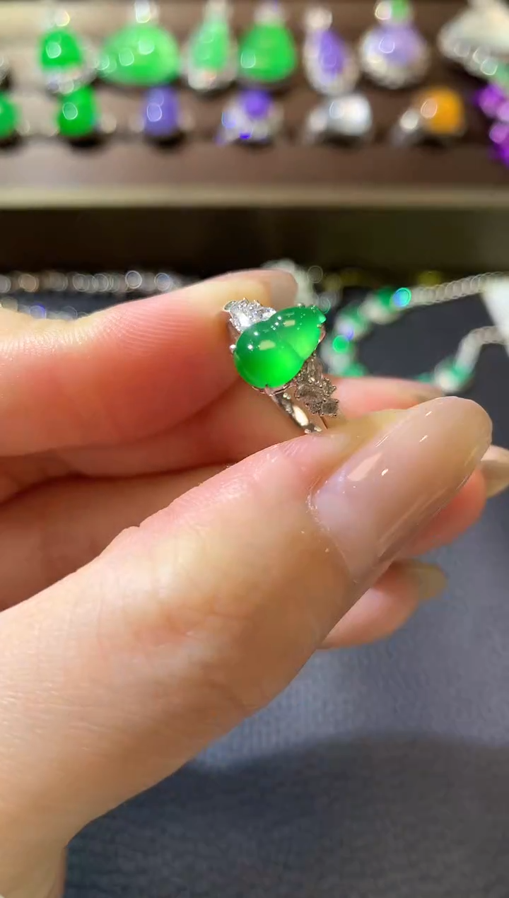 【闪购商品】翡翠戒指18K金镶嵌C37翡翠