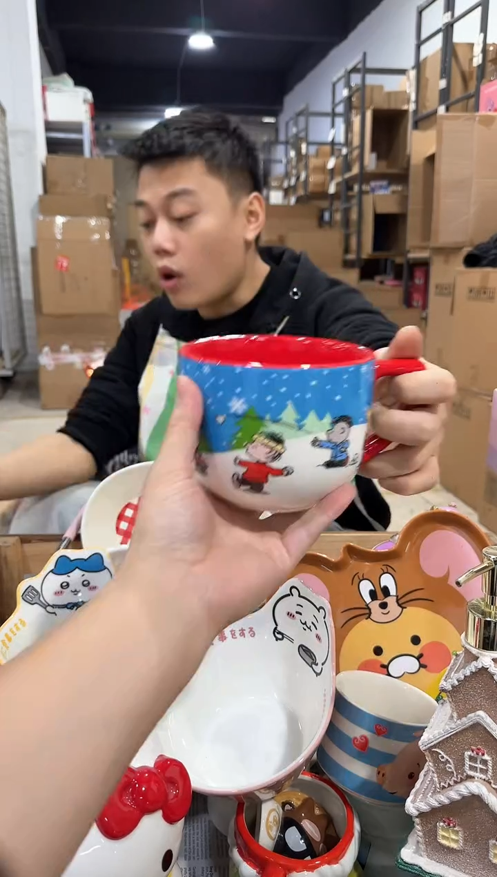 瓷片史努比打雪仗水杯