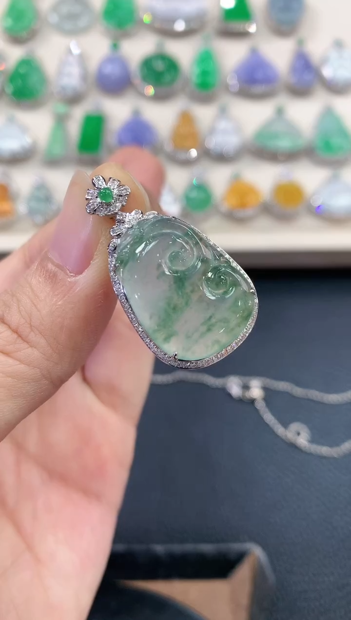 【闪购商品】翡翠吊坠(不含链)18K金镶嵌B85 