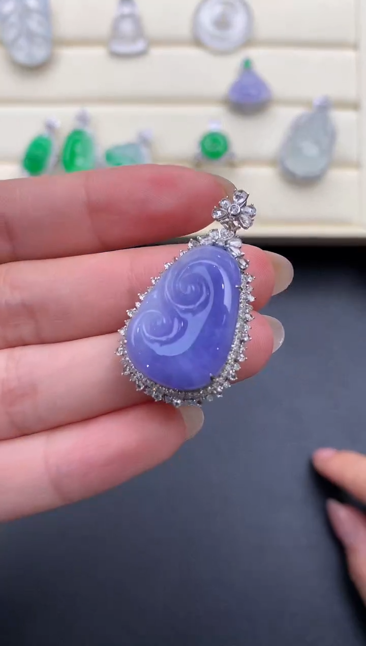 【闪购商品】翡翠颈饰18K金镶嵌Q296      