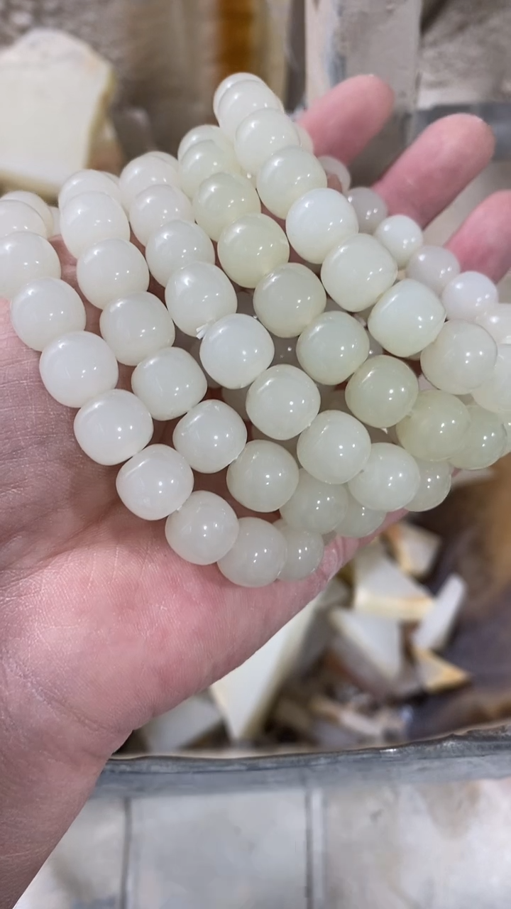 11mm×10mm左右老型珠串发一条