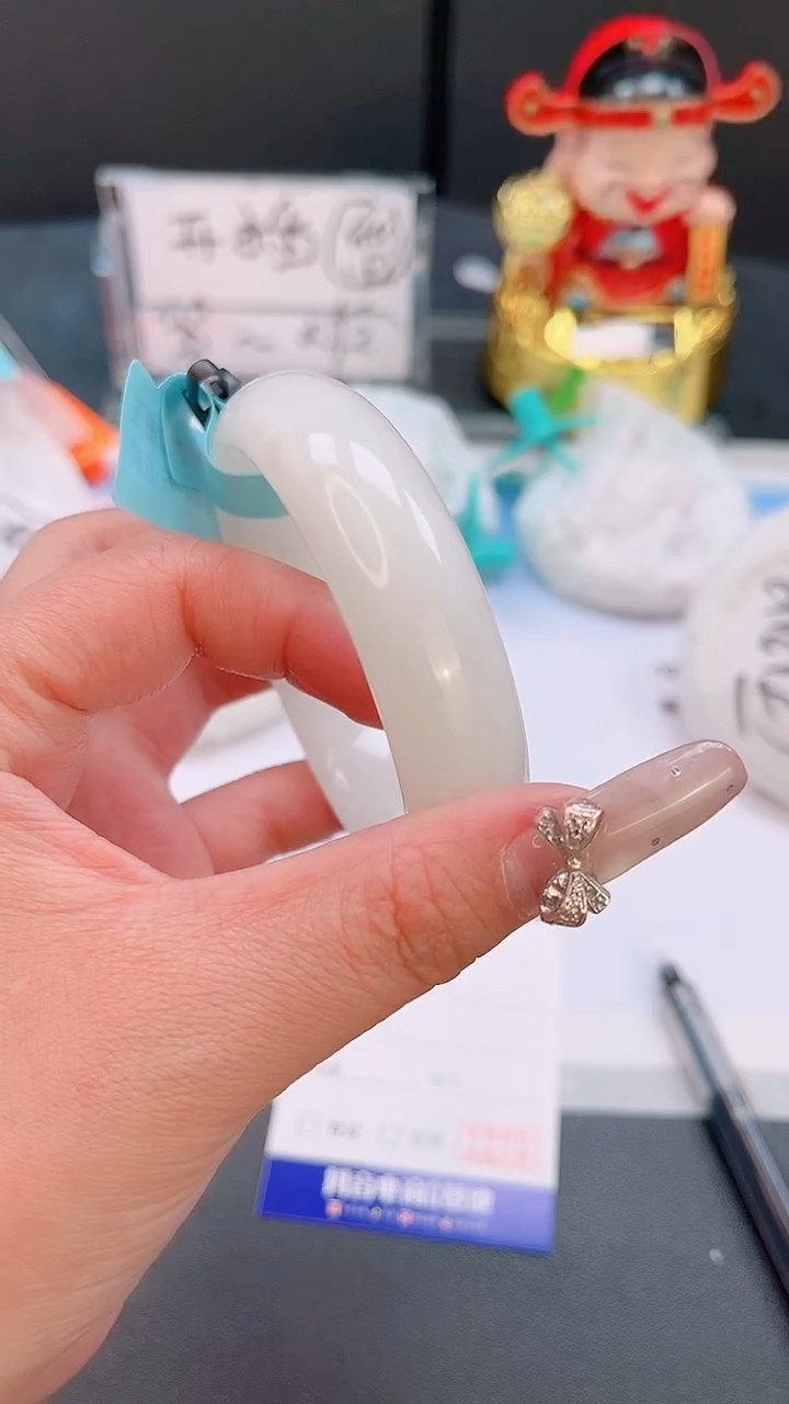 未镶嵌手镯和田玉28T30-54