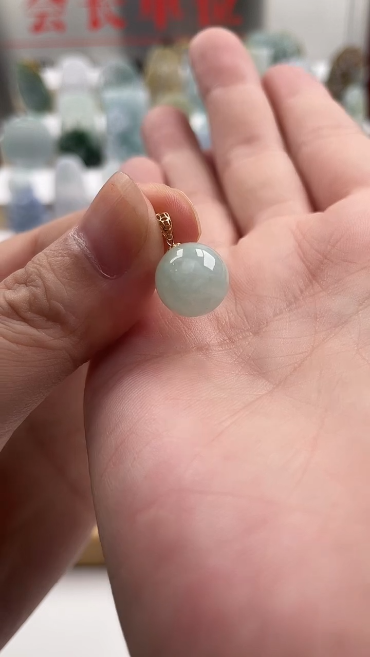 【闪购商品】翡翠吊坠(赠链)18K金镶嵌天然A货缅甸翡翠吊坠