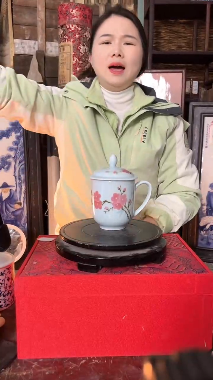 陶景德镇陶瓷摆件M470