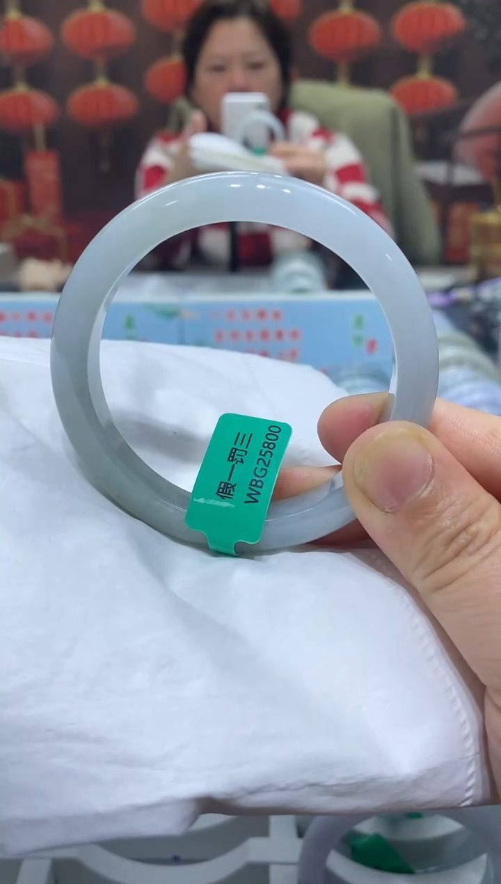 【闪购商品】翡翠手镯未镶嵌00009423