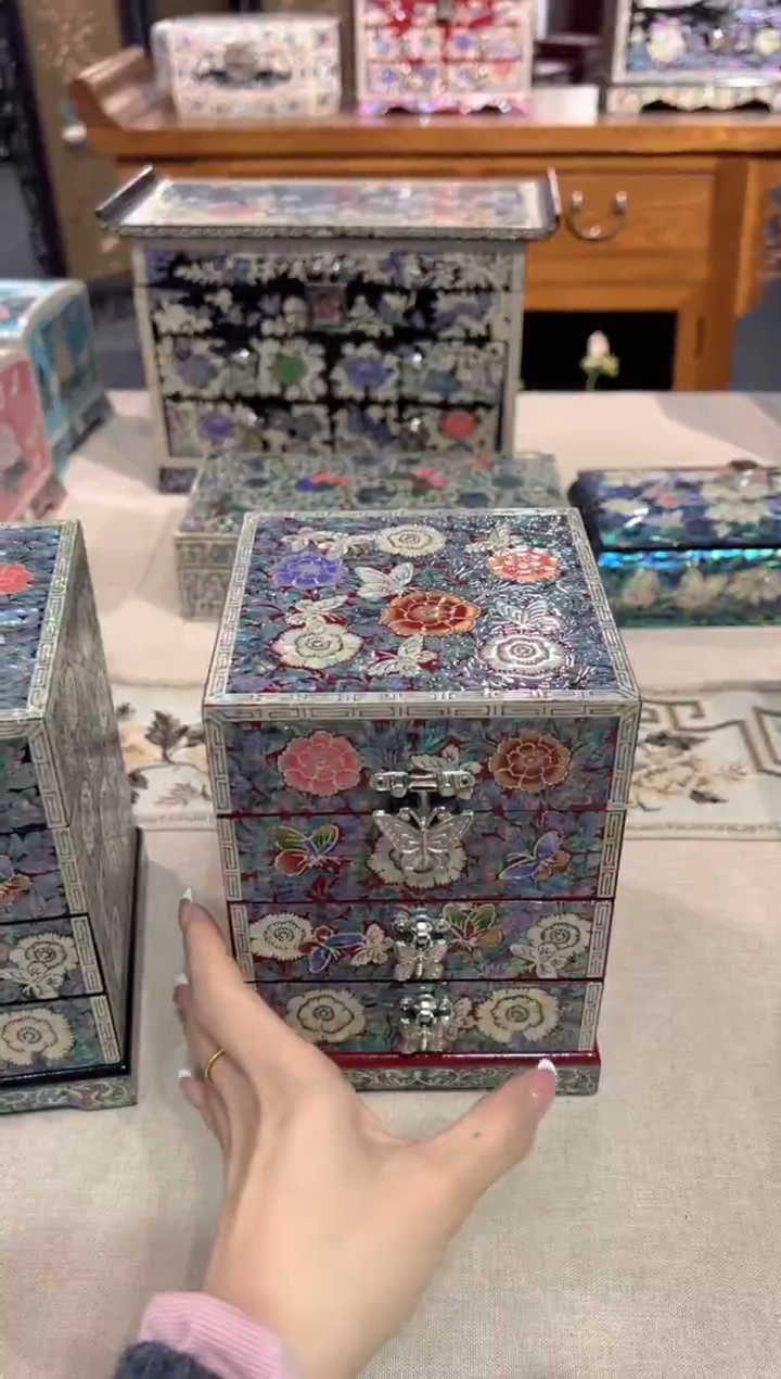 【闪购商品】白边红底弘贝雅螺钿漆器文化馆