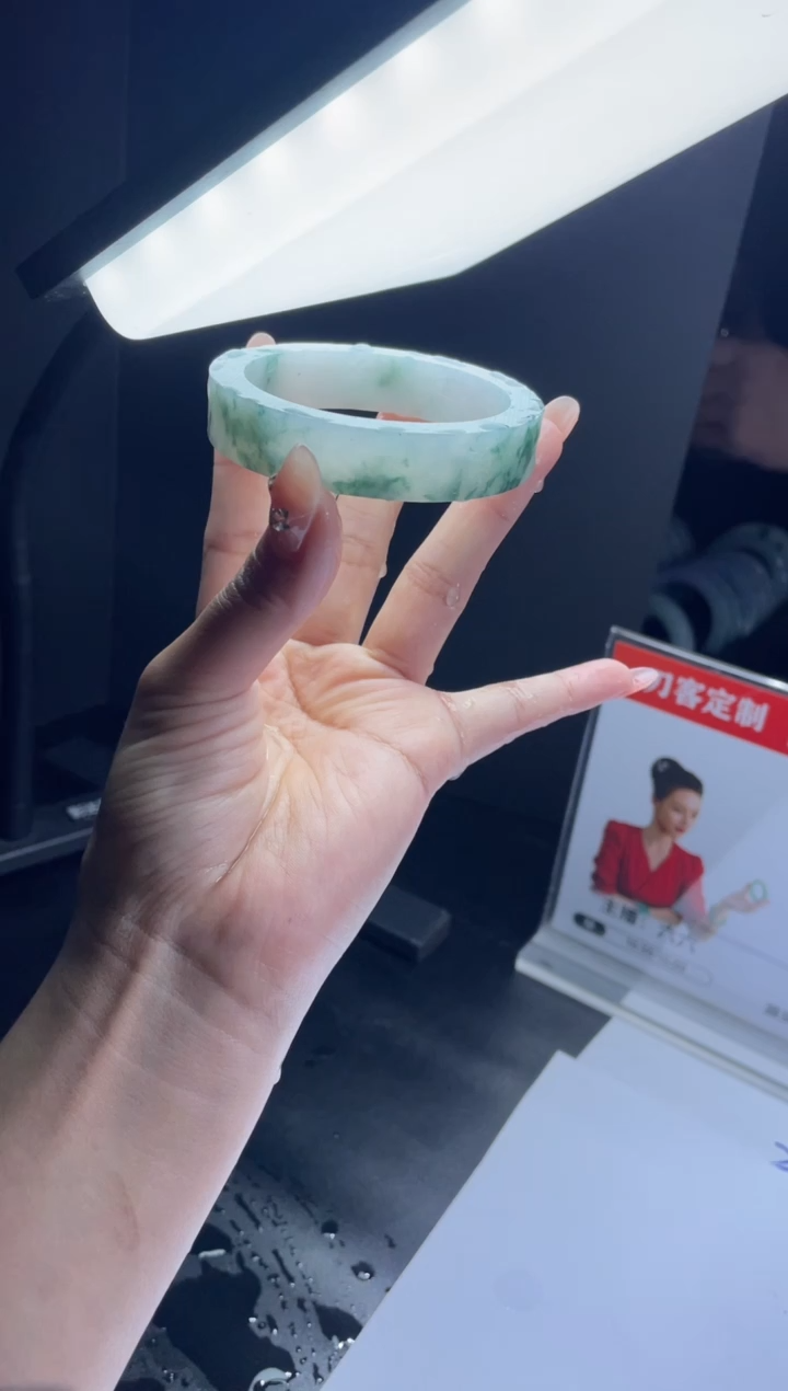 【闪购商品】定制翡翠手镯未镶嵌手镯DDH/发一件