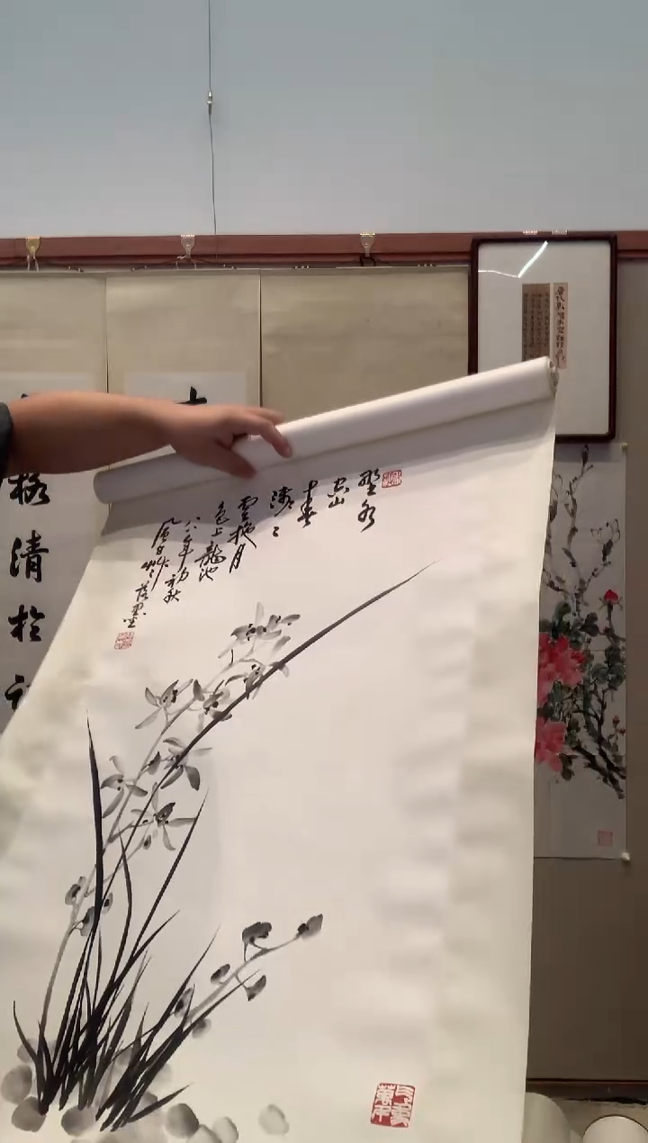 国画春**然J蒋老师国画卷轴一件 兰花